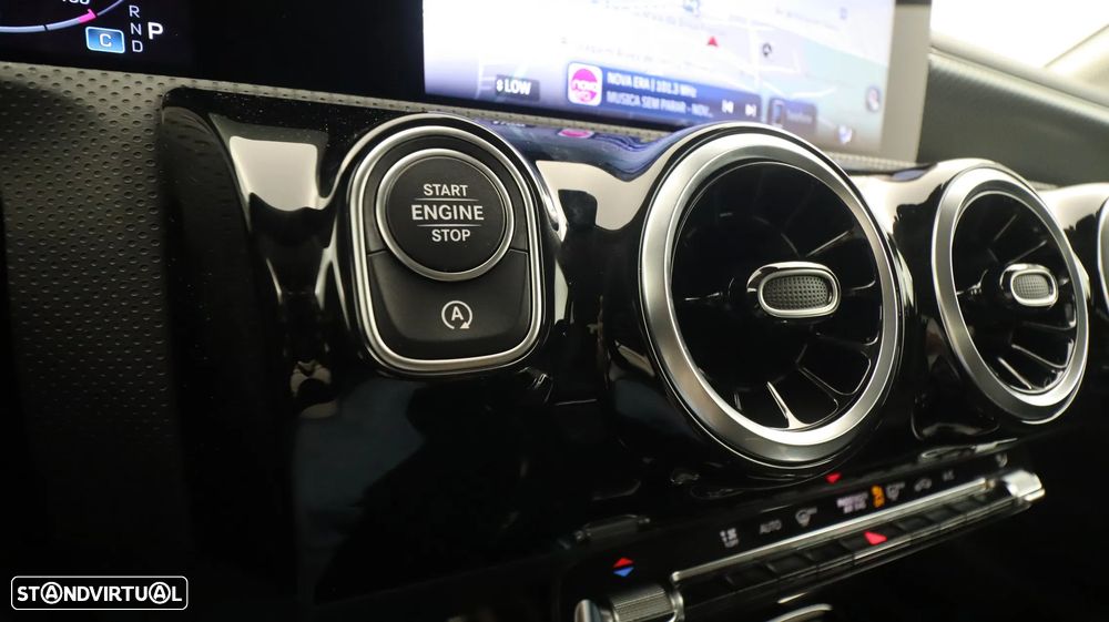 Mercedes-Benz A 180 Limousine d Progressive Aut. - 20