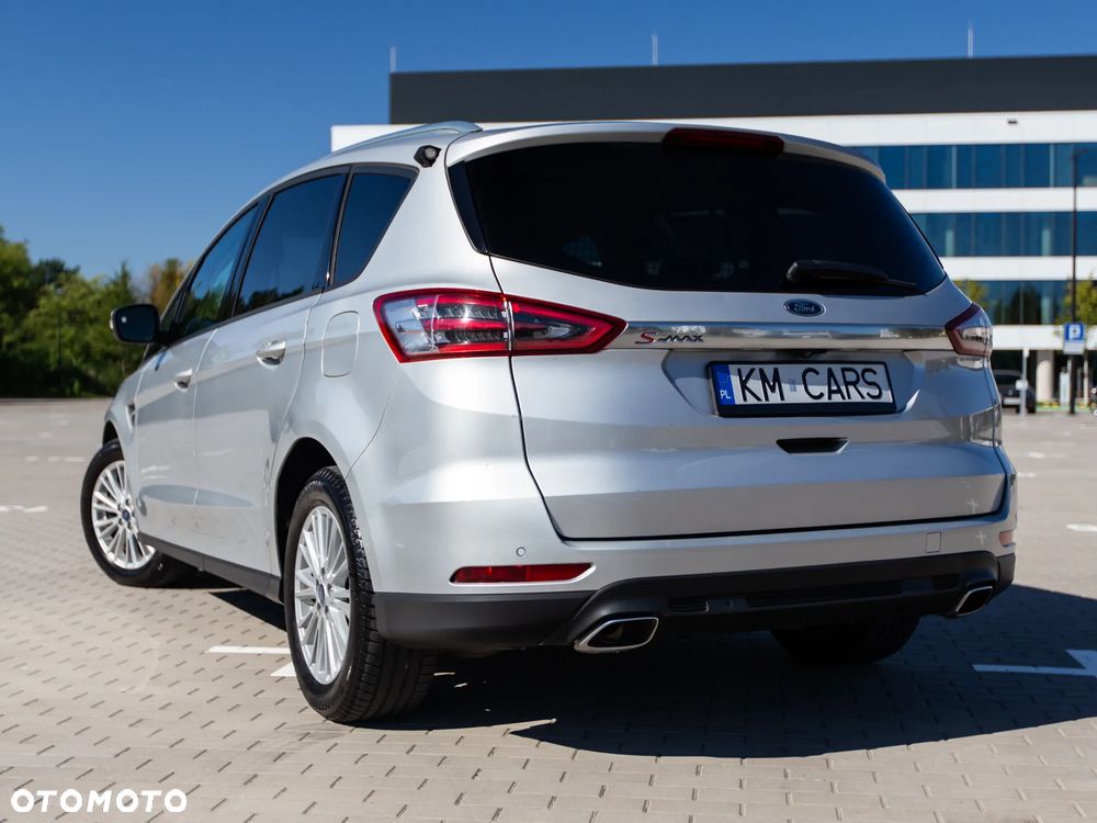 Ford S-Max - 16