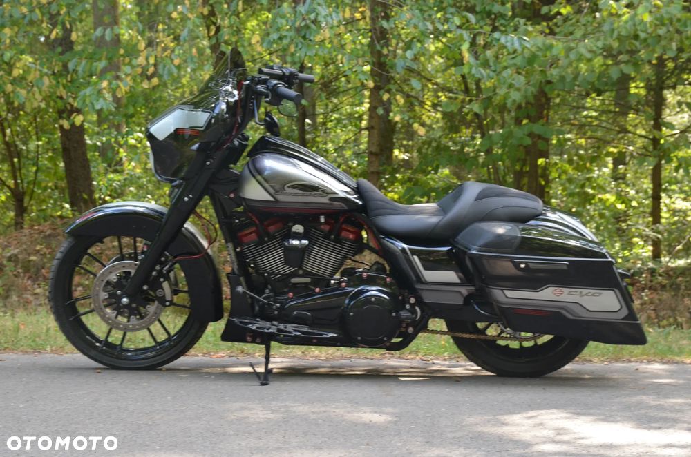 Harley-Davidson Touring Street Glide - 6