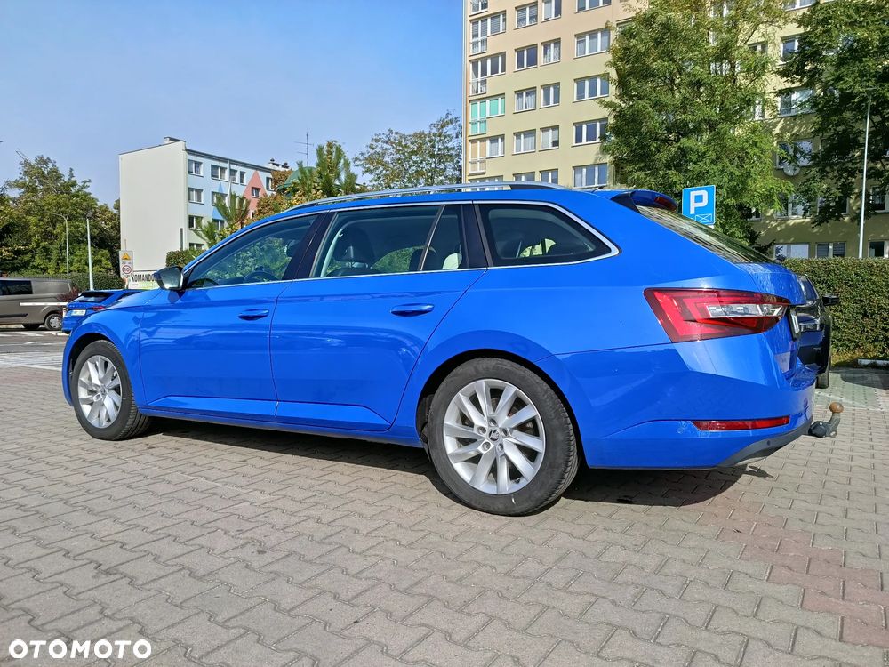 Skoda Superb 2.0 TDI L&K DSG7 - 4