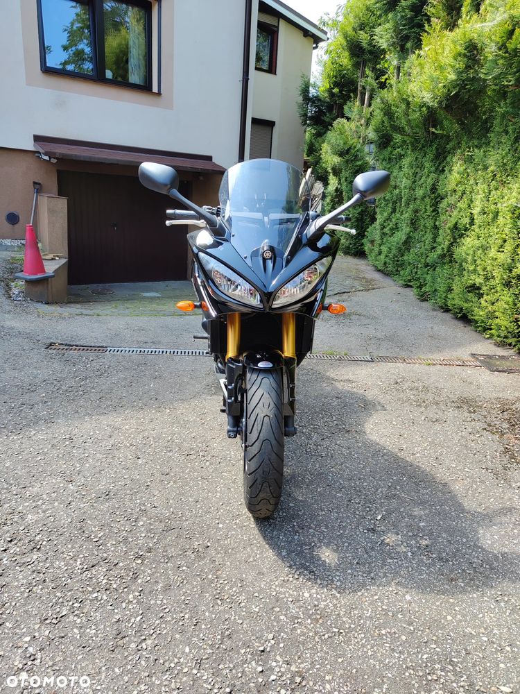 Yamaha FZ8 - 5
