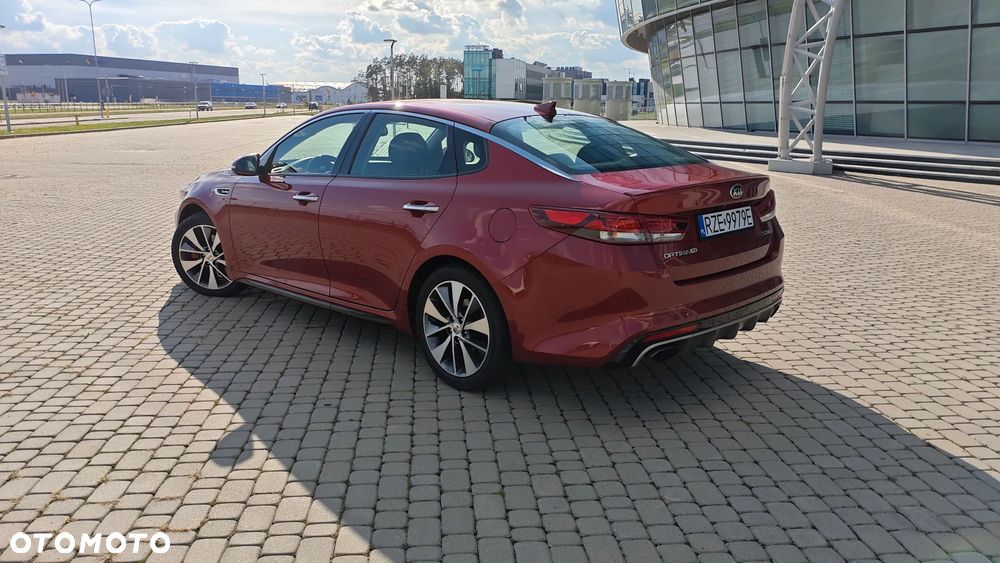 Kia Optima 2.0 T-GDI GT - 7