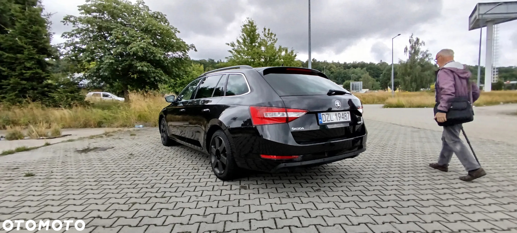 Skoda Superb 2.0 TDI Ambition - 8
