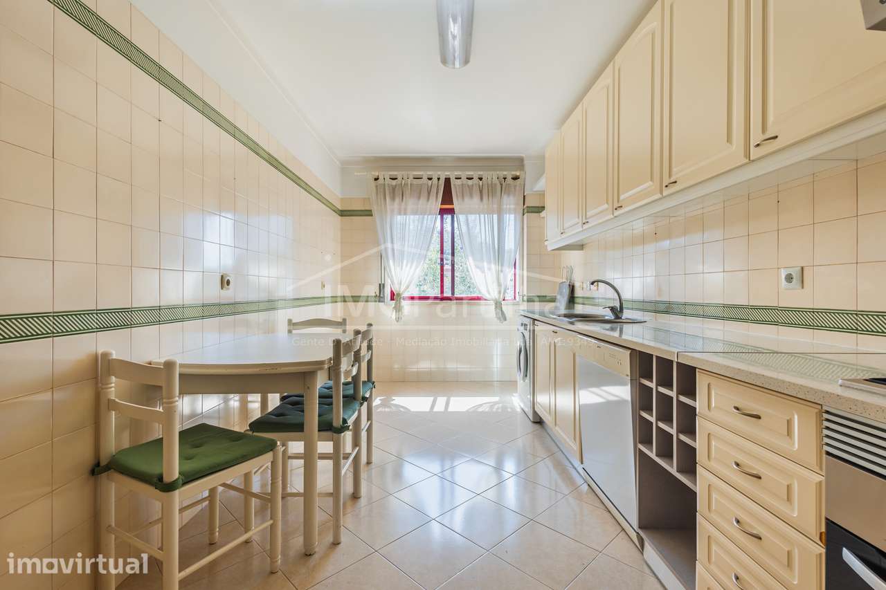 Apartamento T1 na Agualva - Cacém - Grande imagem: 2/22
