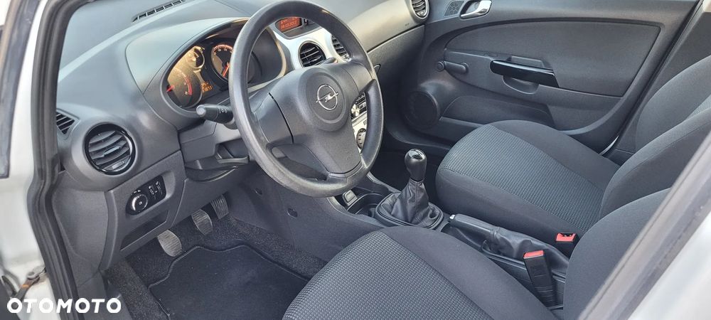 Opel Corsa - 10
