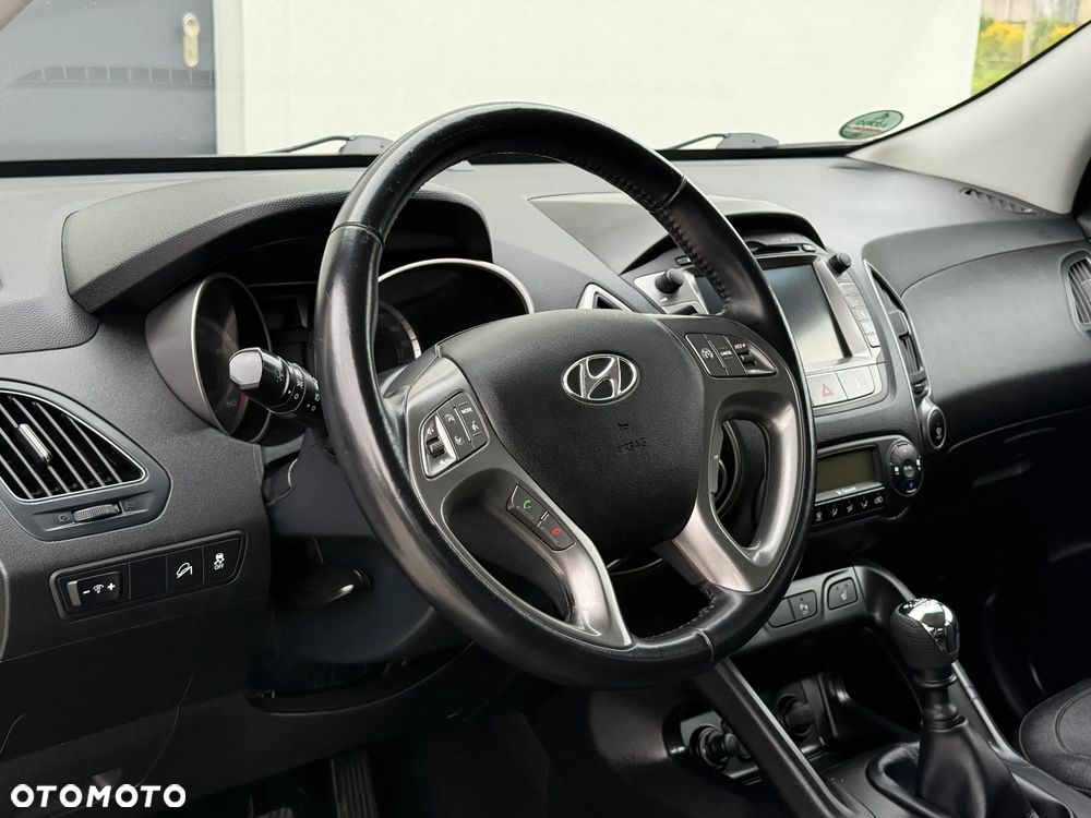 Hyundai ix35 - 23
