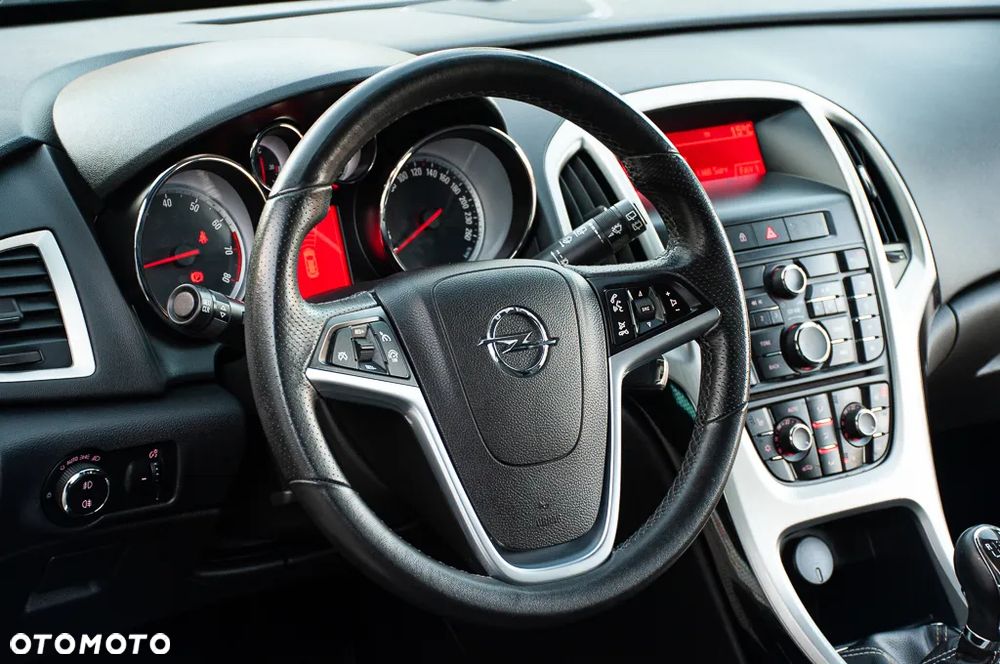 Opel Astra GTC 1.6 Turbo Innovation - 6