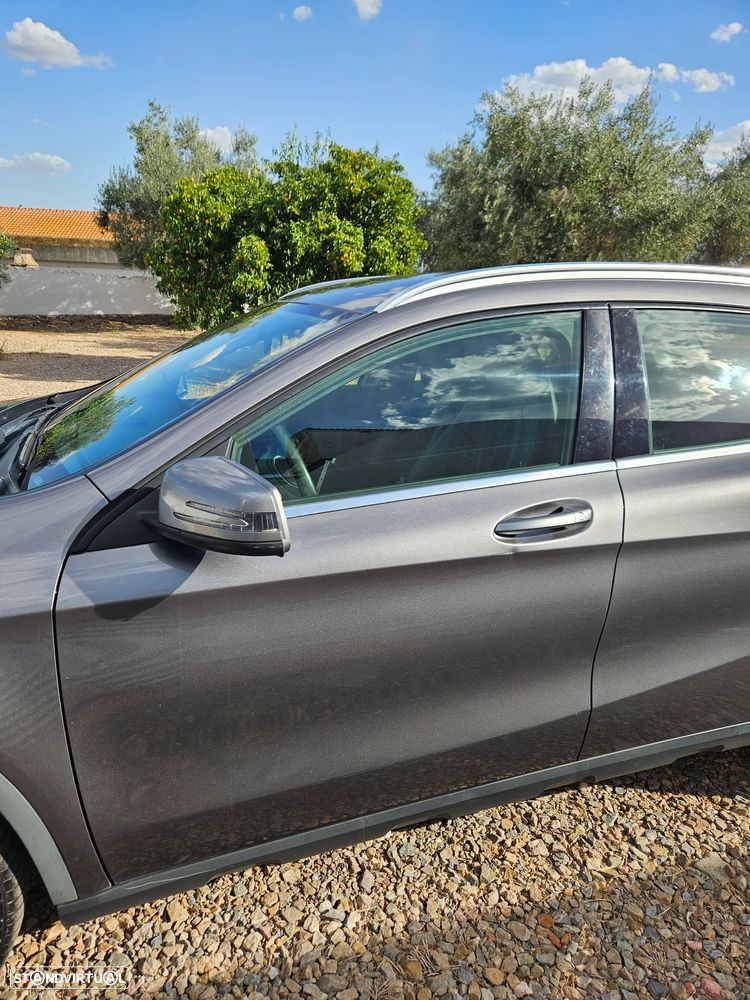 Mercedes-Benz GLA 180 CDI - 4