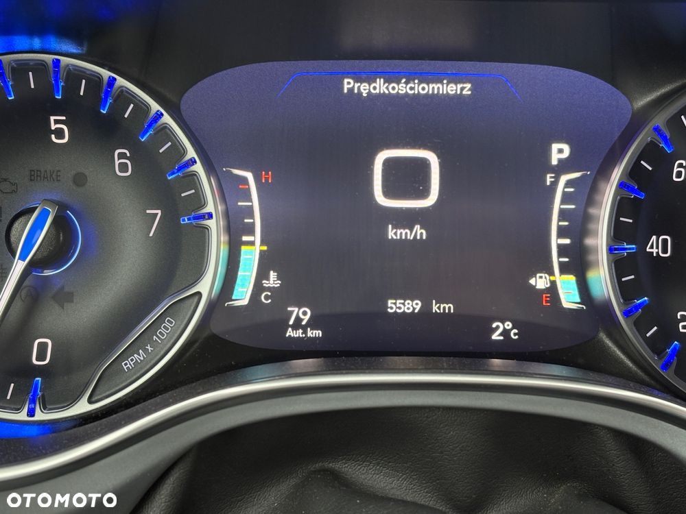 Chrysler Pacifica - 28