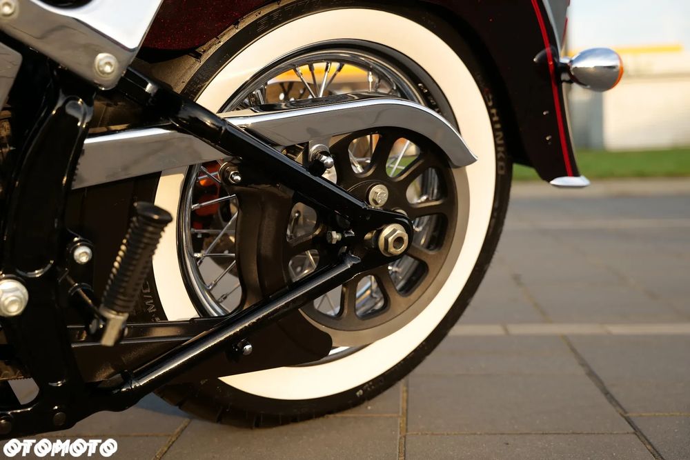 Harley-Davidson Softail Deluxe - 12