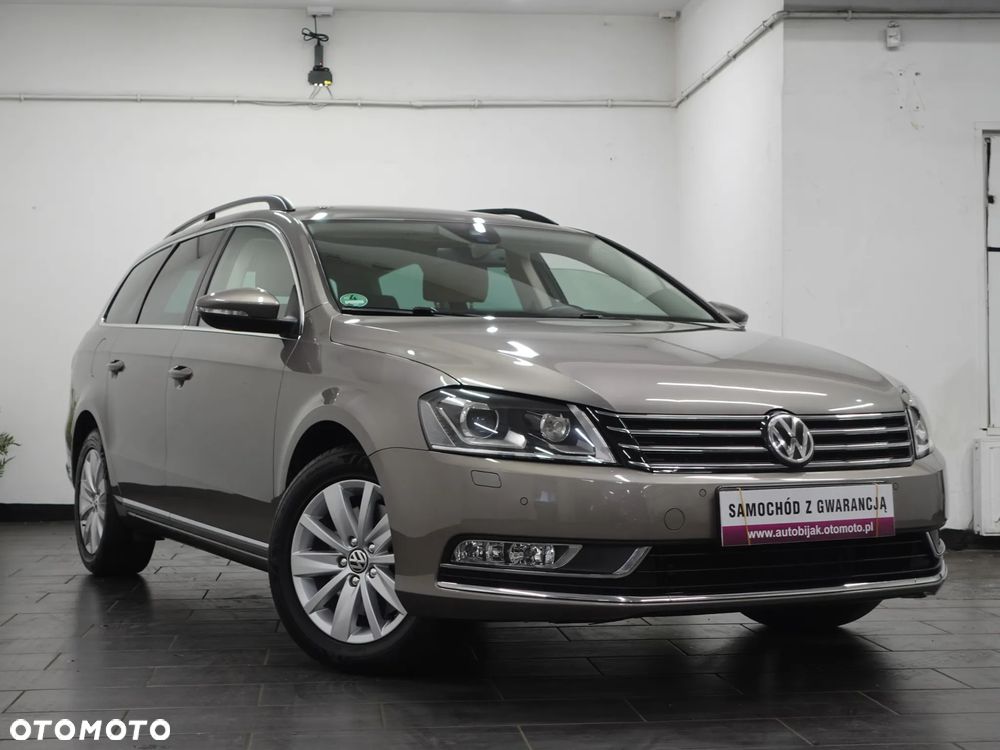 Volkswagen Passat - 11