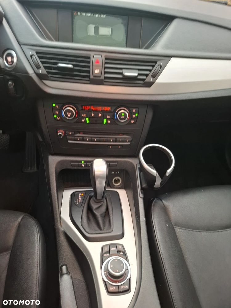 BMW X1 xDrive20d - 11
