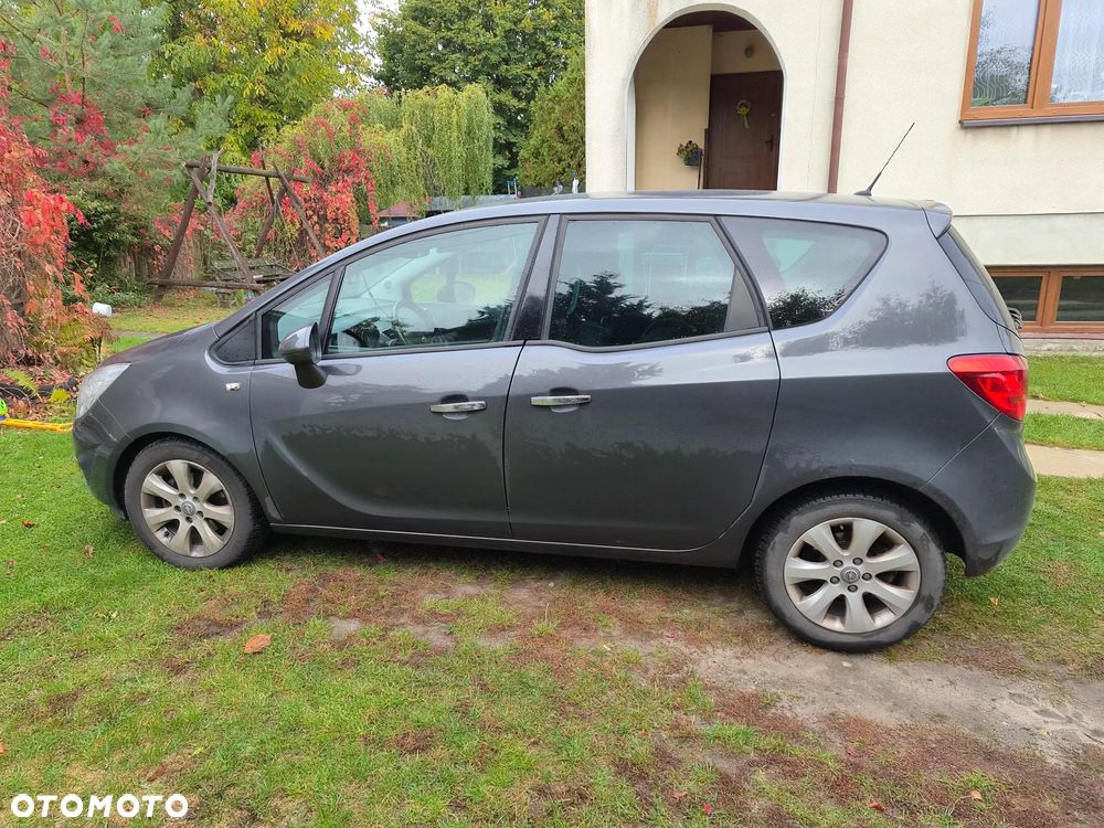 Opel Meriva 2011 photo 4