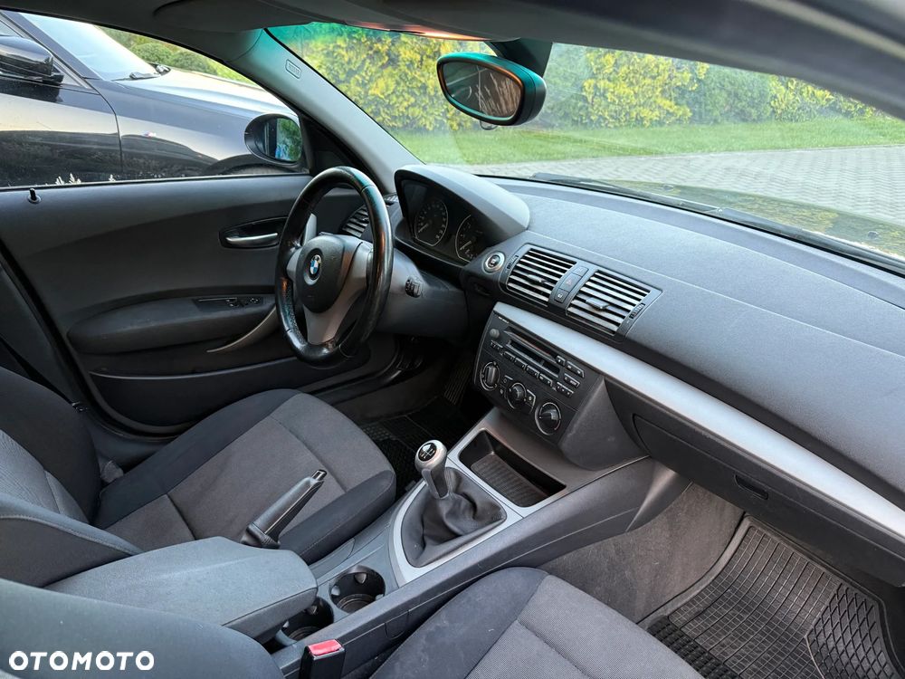 BMW Seria 1 - 11