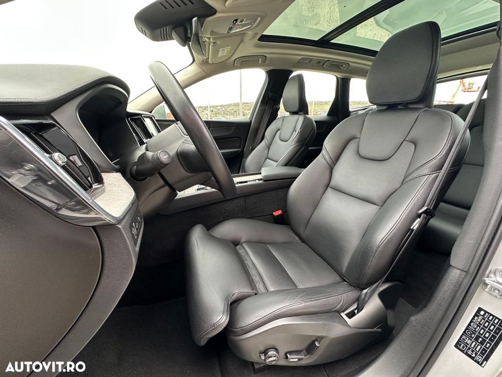 Volvo XC 60 Recharge T6 Twin Engine eAWD Inscription Expression - 13