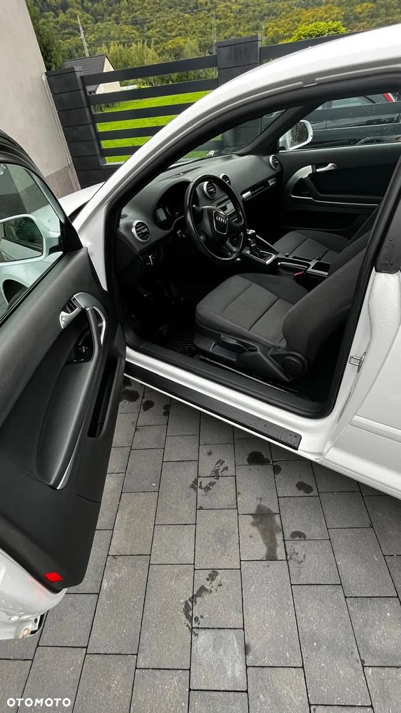 Audi A3 2.0 TDI DPF Ambiente - 9
