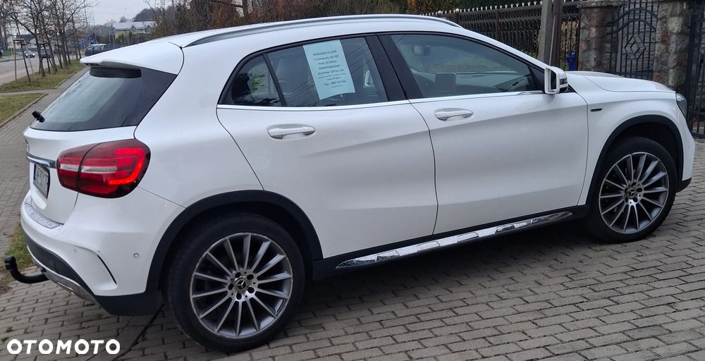 Mercedes-Benz GLA 200 7G-DCT Urban - 6
