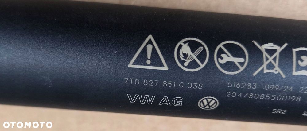 volkswagen multivan t7 siłownik klapy tylnej bagażnika / komplet 7t0827851c - 2