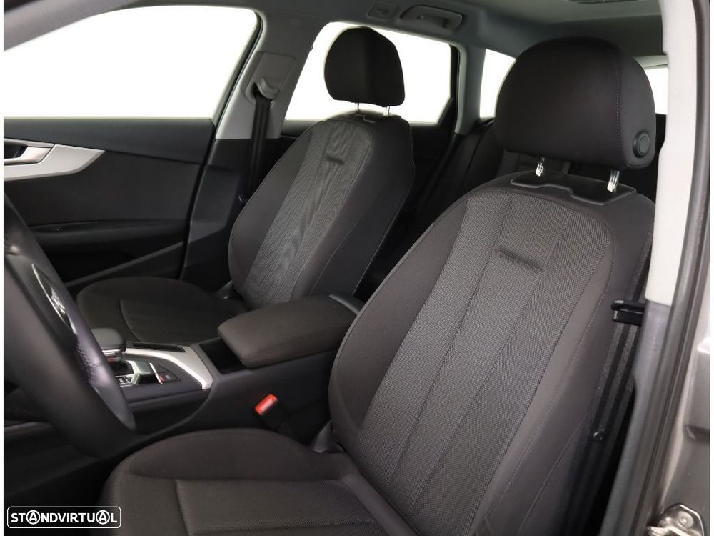 Audi A4 Avant 35 TDI S tronic - 23