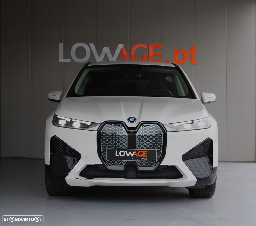 BMW iX xDrive 40 - 6
