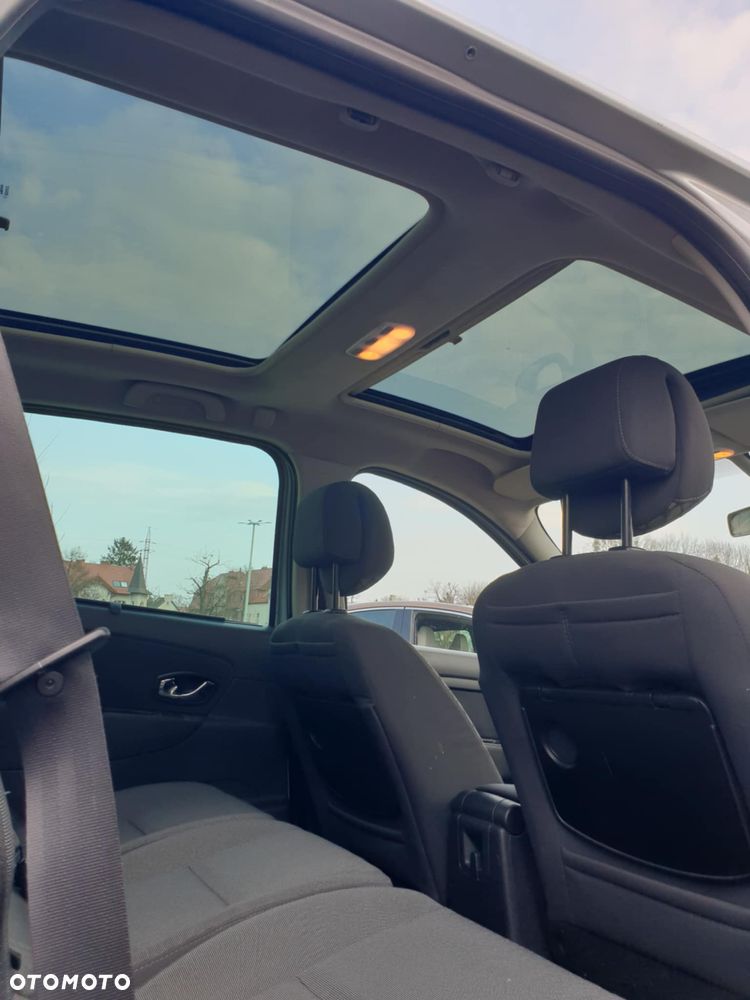 Renault Scenic 1.6 dCi Energy Privilege S&S - 22