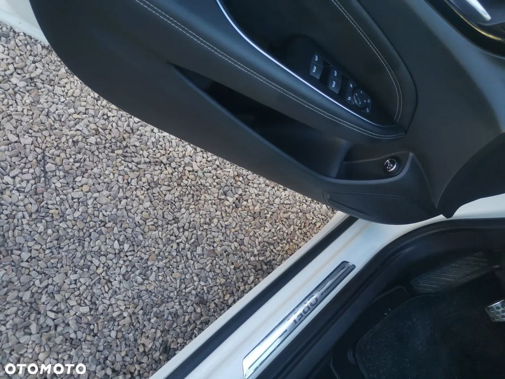 Opel Insignia Sports Tourer 2.0 Diesel Dynamic - 20