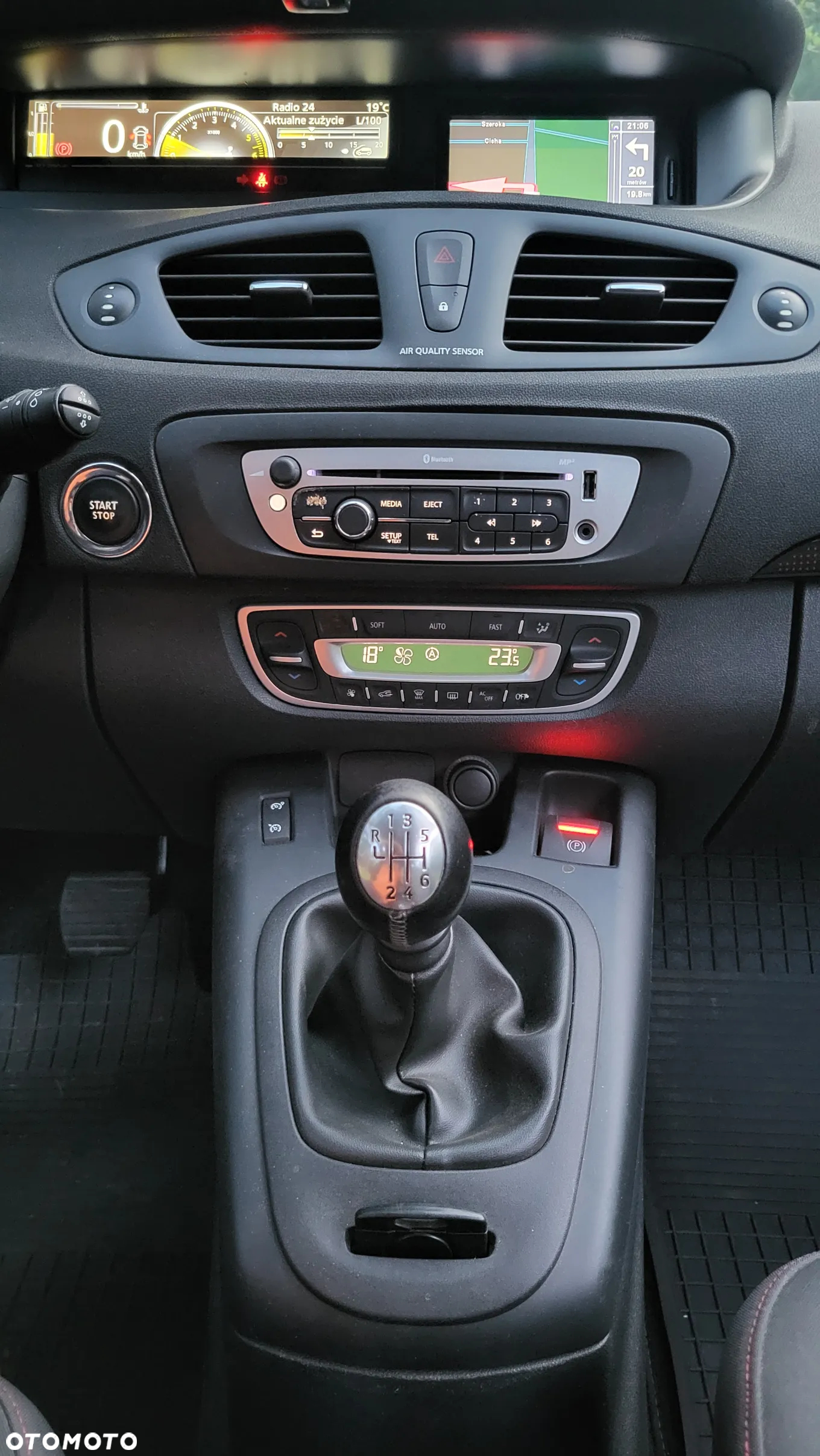 Renault Scenic - 23
