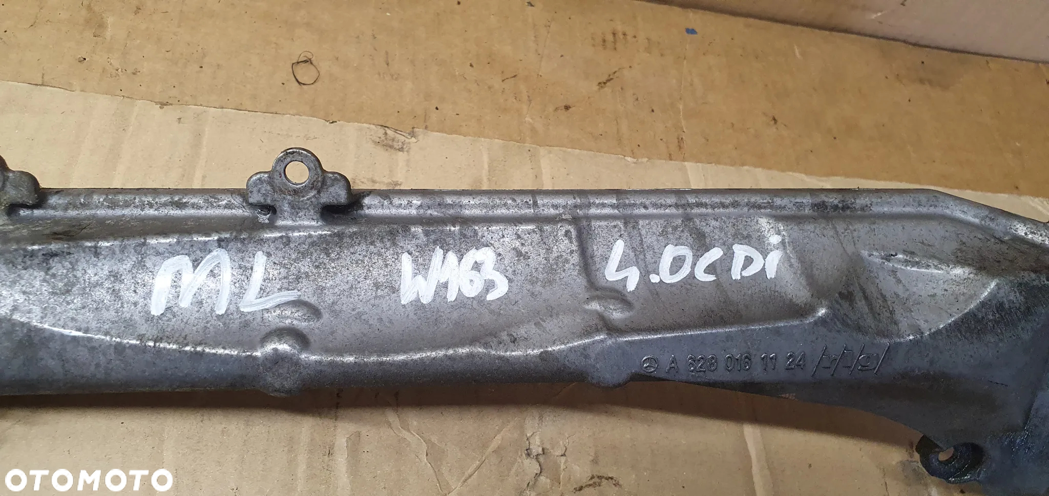 Pokrywa osłona zaworów wtryskiwaczy dekiel Mercedes ML W163 4.0 CDI A6280161124 - 8