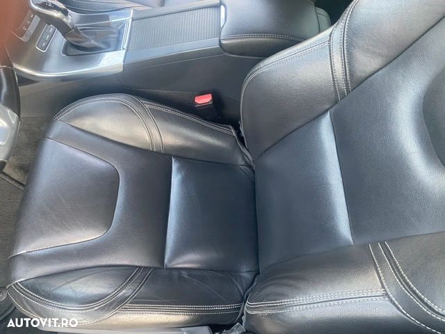 Volvo V60 D6 Plug-In-Hybrid AWD Geartronic Momentum - 17