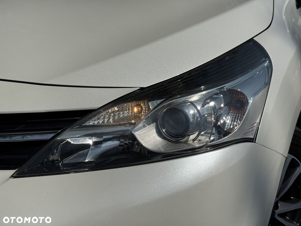 Toyota Verso - 11