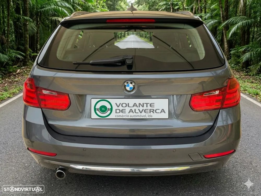BMW 318 d Auto Line Luxury - 4