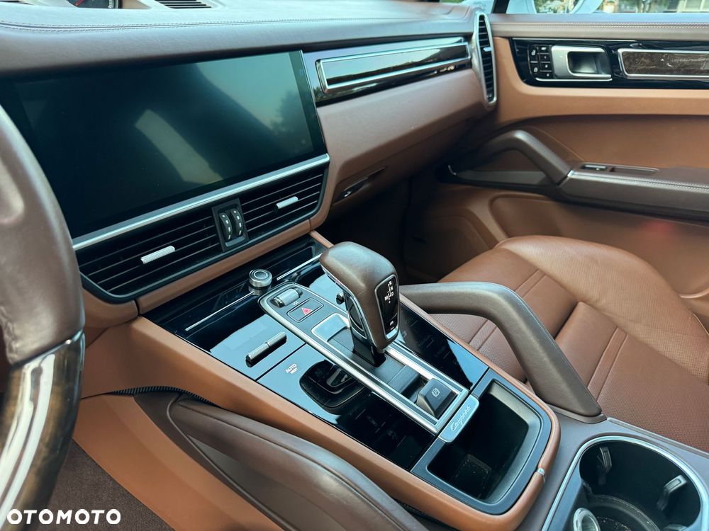 Porsche Cayenne S - 17