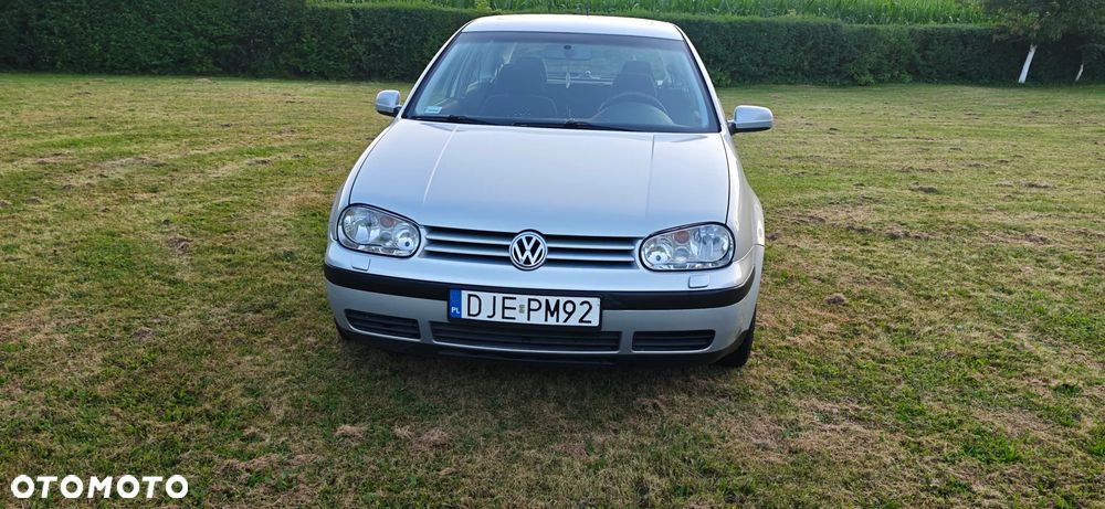 Volkswagen Golf 1.6 Comfortline - 5