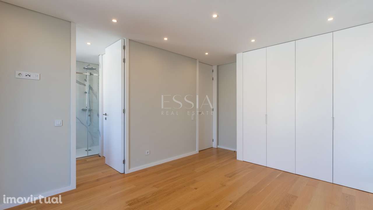 T3 Duplex Novo com Terraço e Vistas Mar na Foz do Douro - Grande imagem: 2/16