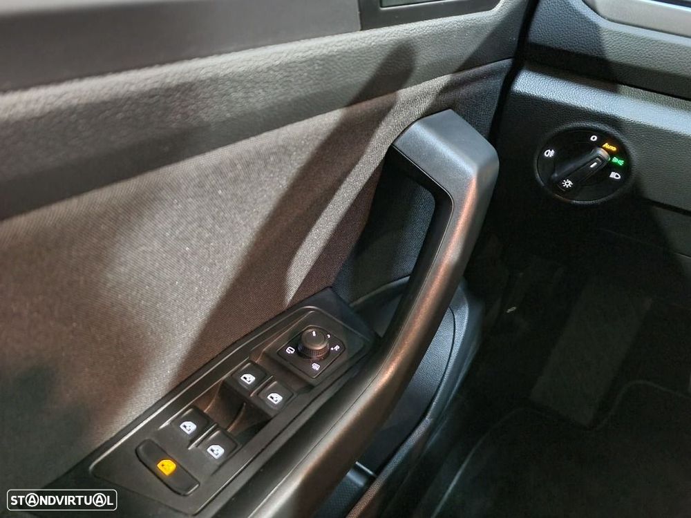 VW T-Roc 1.0 TSI Urban - 11