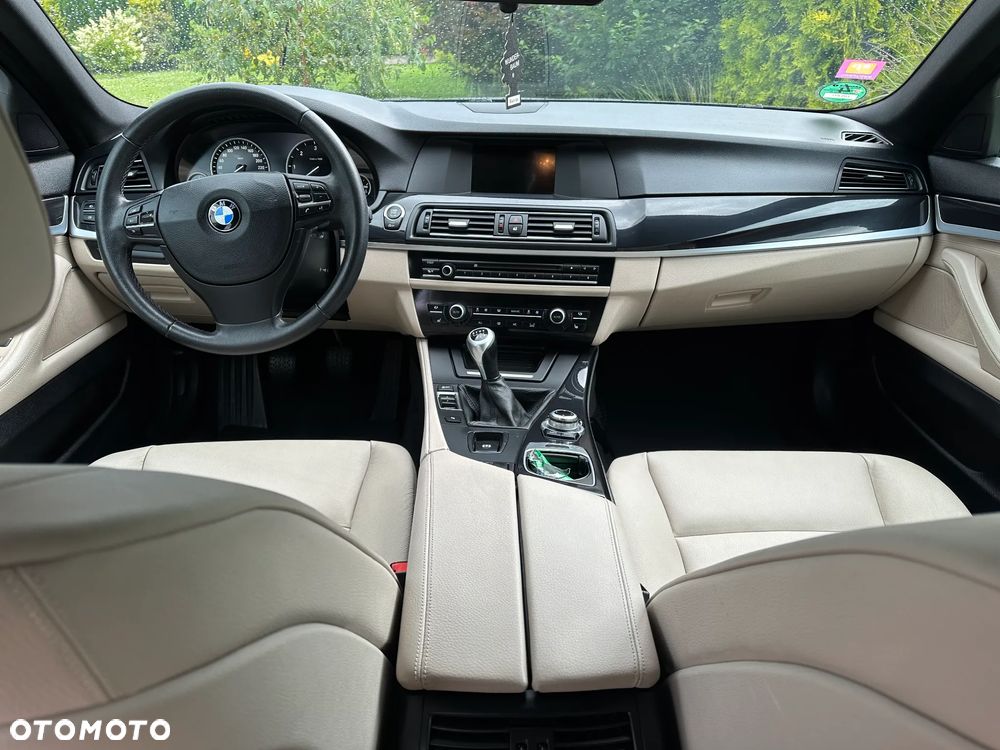 BMW Seria 5 520d Luxury Line - 21