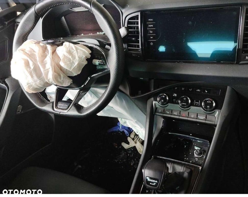 Skoda Karoq 2.0 TDI SCR 4x4 DSG Sportline - 4