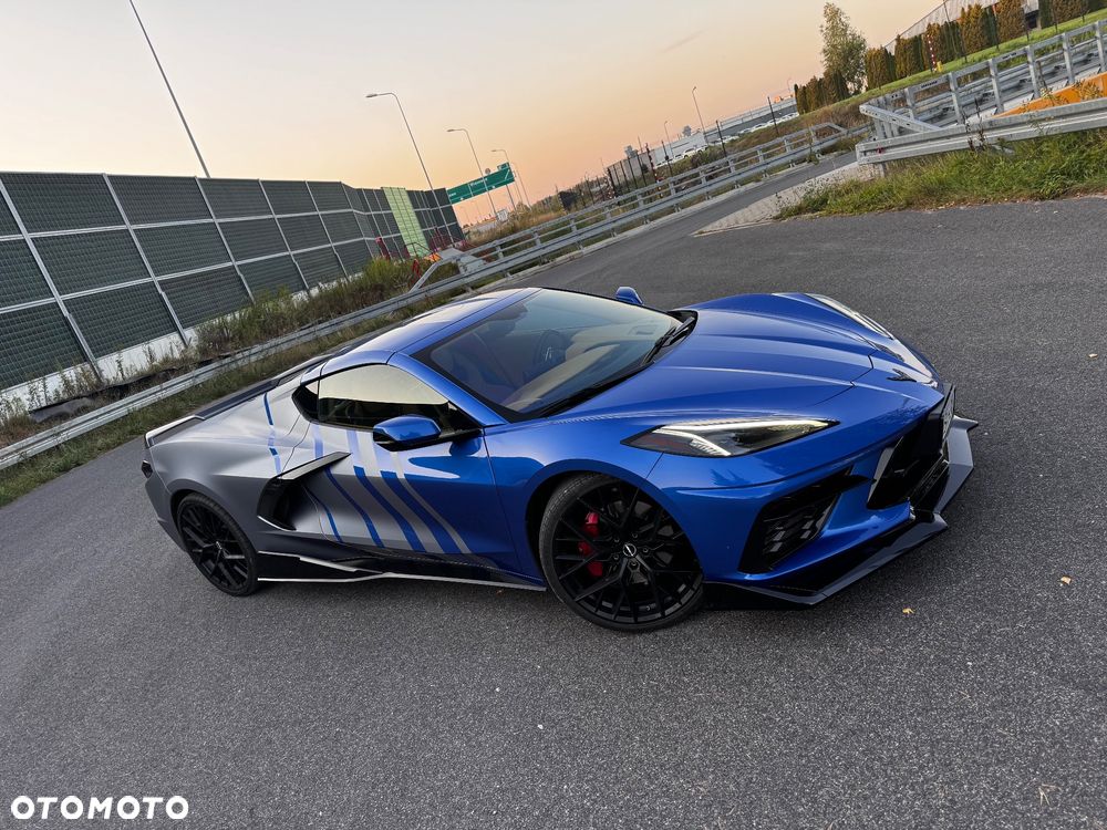 Chevrolet Corvette - 1