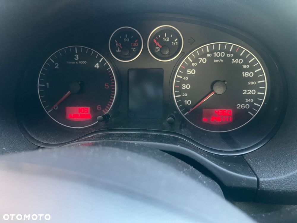 Audi A3 Sportback 1.9 TDI Ambiente - 8