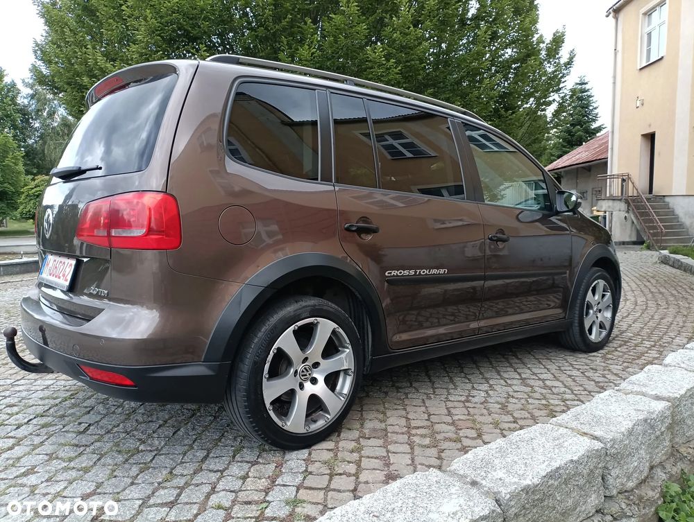 Volkswagen Touran 2.0 TDI DPF Cross - 7