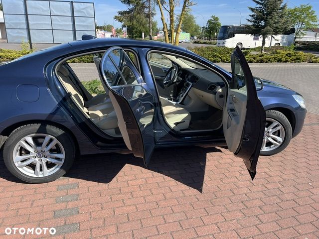 Volvo S60 D4 Momentum - 6