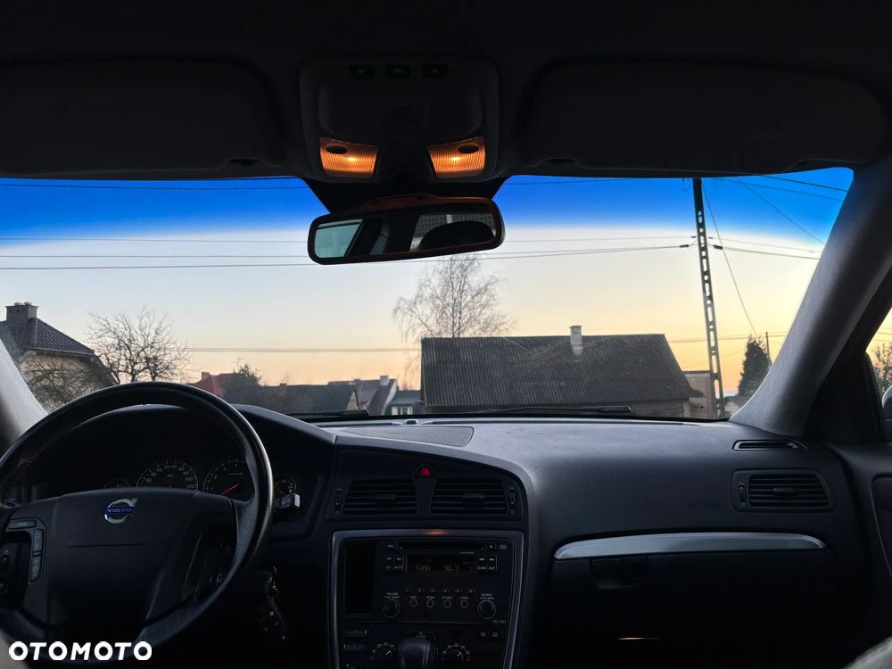 Volvo V70 2.4 Momentum - 37