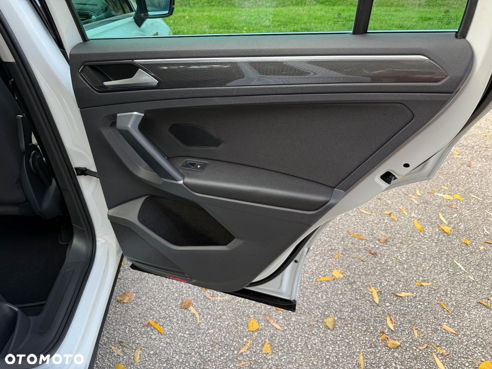 Volkswagen Tiguan 2.0 TDI SCR R-Line - 25