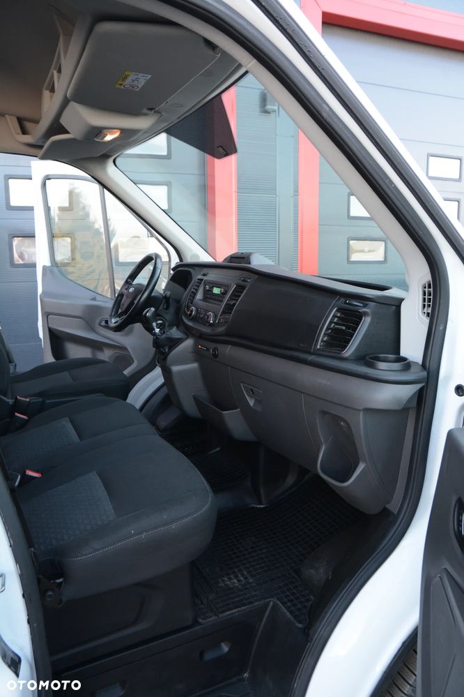 Ford Transit - 17