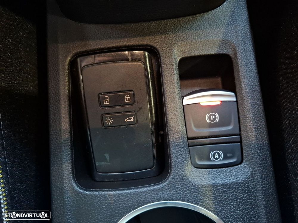 Renault Captur 1.0 TCe Techno Bi-Fuel - 16