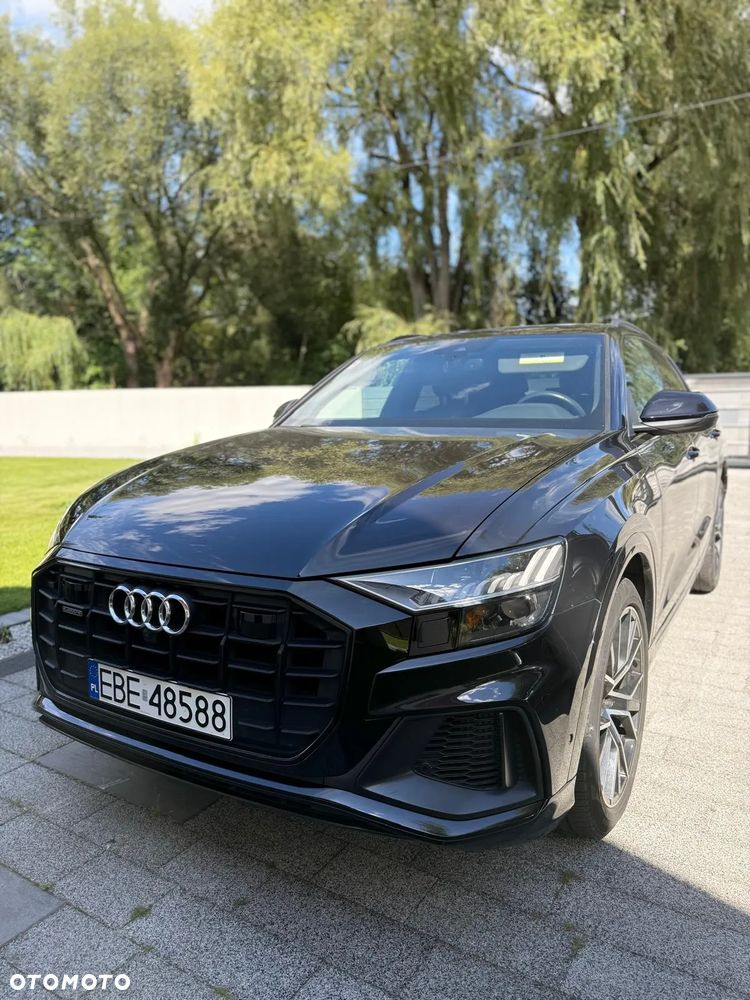 Audi Q8 - 10
