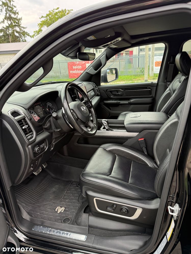 Dodge RAM 5.7 4x4 - 12