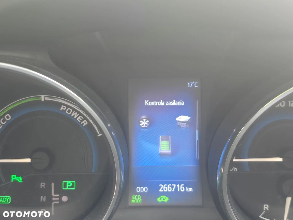 Toyota Auris - 12