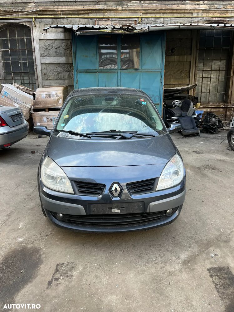 Dezmembrez Renault Megane Scenic facelift 2006 1,9 dci 96KW F9Q-E8 - 2