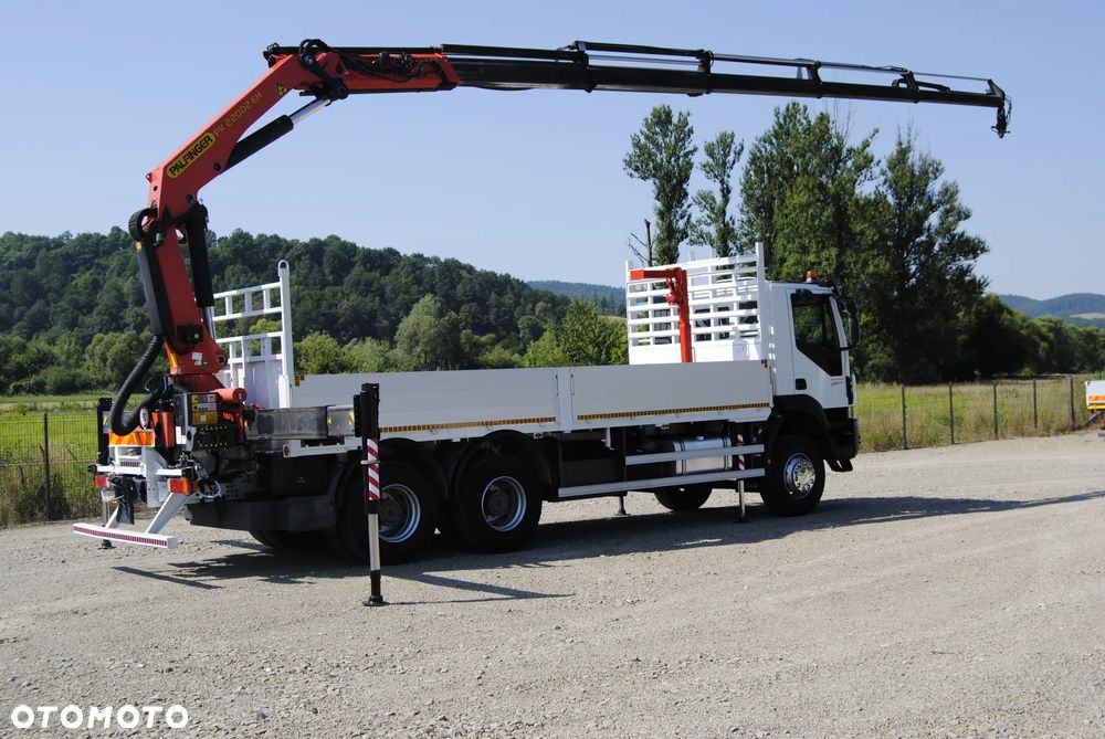 Iveco Trakker 410 6x4 SKRZYNIA 6.8m HDS PALFINGER 22002-eh / PILOT 5x wysów ROTATOR STAN IDEALNY - 11
